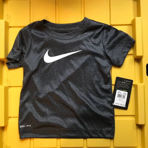 Nike Other - Nike 2T heather grey quick tee shirt